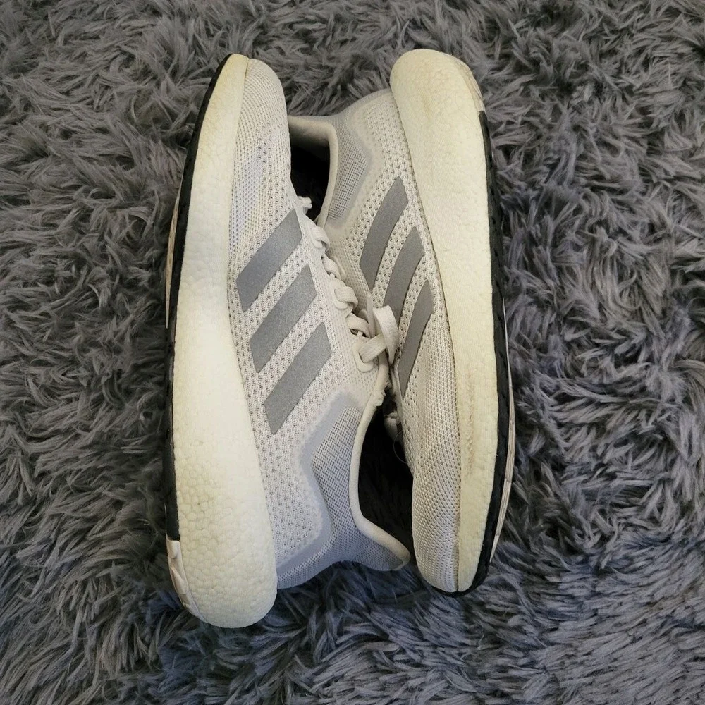 Adidas Pureboost 22 Running Shoes Women 7 White Silver Lace Up Athletic Sneakers